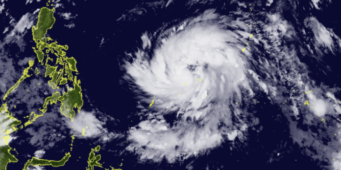 Super Typhoon Fung-wong (Uwan) Prompts Mass Evacuations and 300 Flight Cancellations in the Philippines