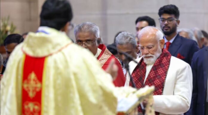 Christmas In The Capital: PM Modi Joins Morning Service At Delhi’s Historic Cathedral