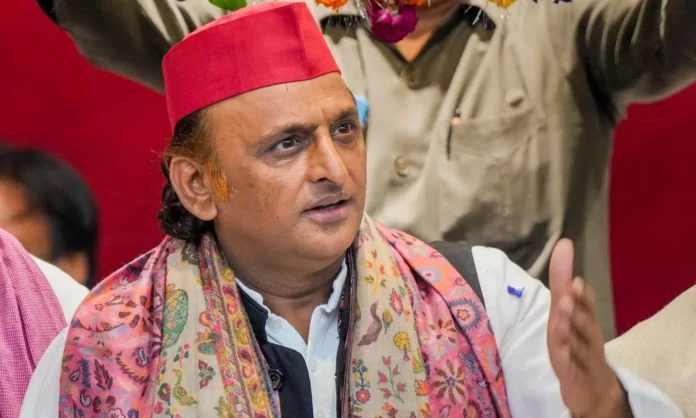 Akhilesh Yadav Slams EC: 