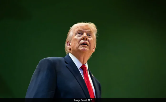 Trump’s Davos Speech Draws Attention After He Mispronounces Azerbaijan, Mixes Up Greenland and Iceland