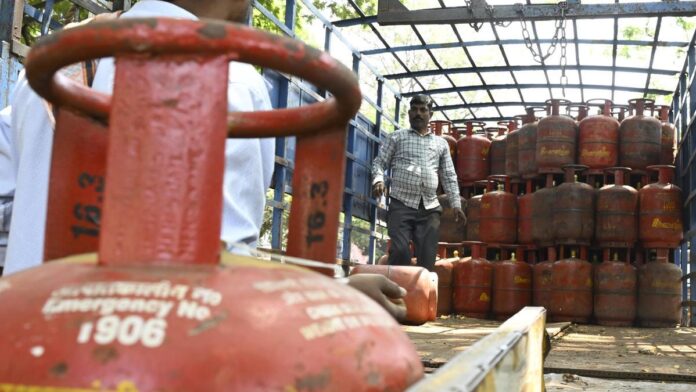 Ministry of Petroleum And Natural Gas Bars PNG Users From LPG Refills Amid Supply Crunch