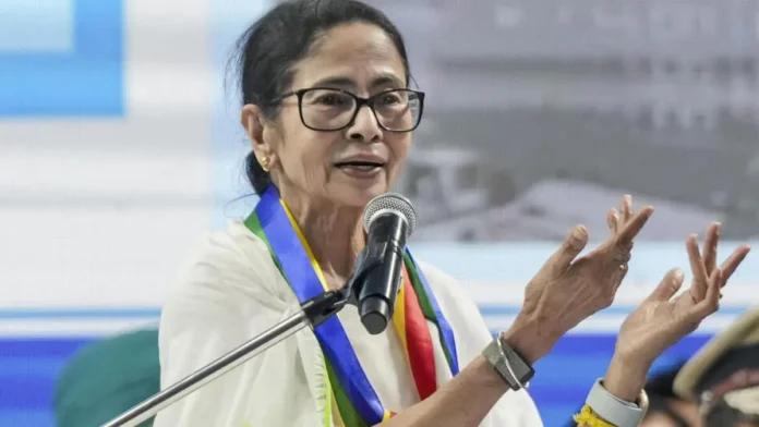 Mamata Banerjee to Lead Statewide Campaign, Aides to Handle Bhabanipur